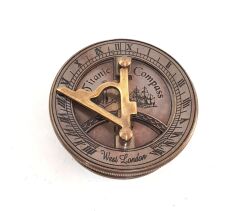 Güneş Saatli Bronz Pusula