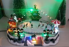 Yılbaşı Buz Pateni Pisti