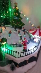 Yılbaşı Buz Pateni Pisti