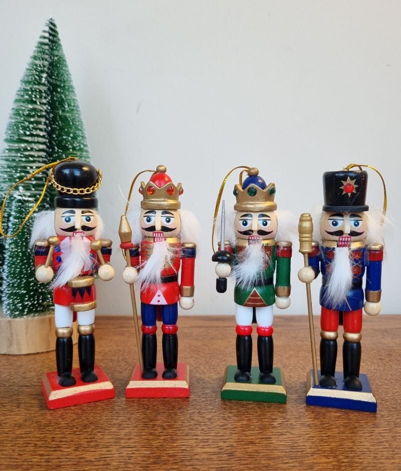 4'lü Fındıkkıran Biblo Set