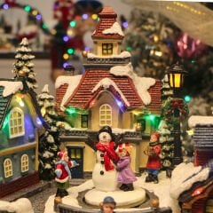 Trenli Yılbaşı Köyü