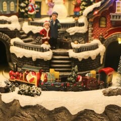 Trenli Yılbaşı Köyü