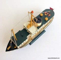 El Yapımı Metal Vapur