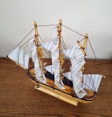 El Yapımı Ahşap Gemi