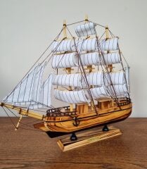 El Yapımı Ahşap Gemi