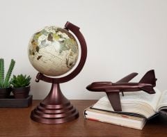 Uçaklı Dünya Küre