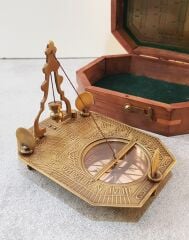 Güneş Saatli Antik Pusula (Yalpametre)