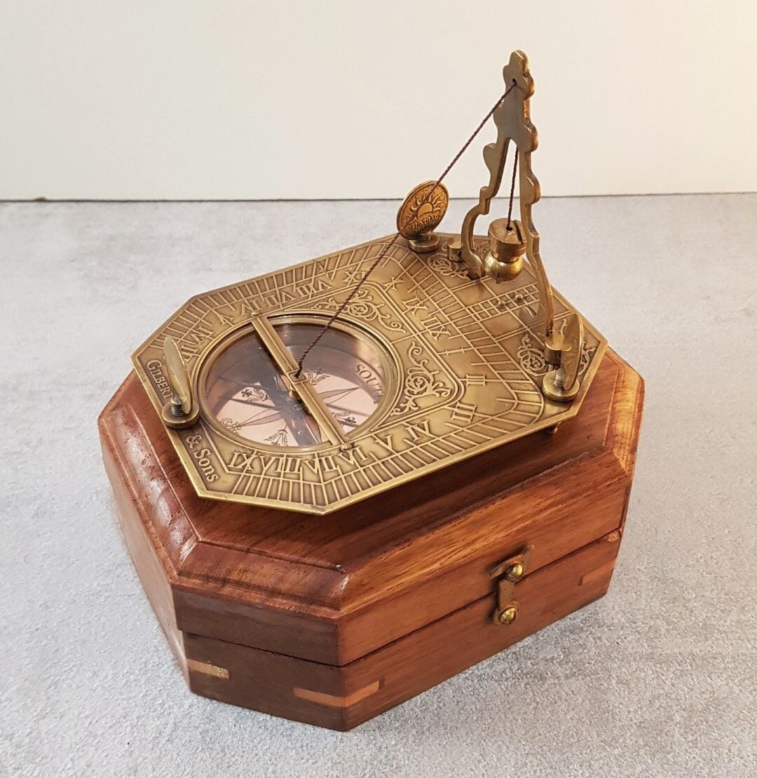 Güneş Saatli Antik Pusula (Yalpametre)