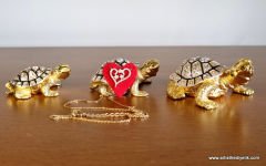 Kolyeli Swarovski Taşlı Kaplumbağa Takı Kutusu Seti
