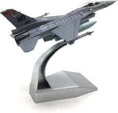 F-16 Savaş Uçağı Maketi