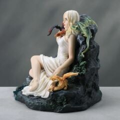 Veronese Ejderhalı Kadın Biblo