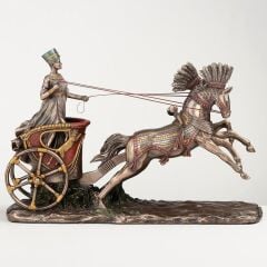 Antik Mısır Nefertiti ve Savaş Arabası (Nefertiti on Chariot)
