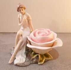 Porselen Güllü Kadın Kutu