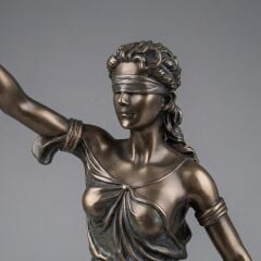 Adalet Heykeli  (Themis) (73 cm) Veronese