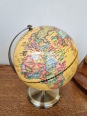 Dekoratif Dünya Küre