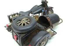 El Yapımı Metal Sepetli Motosiklet Modeli