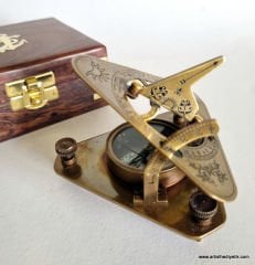 Güneş Saatli Eskitme Pirinç Pusula