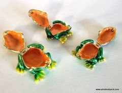 3'lü Kurbağa Biblosu