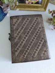 Deri Kapaklı Ejderha Defter