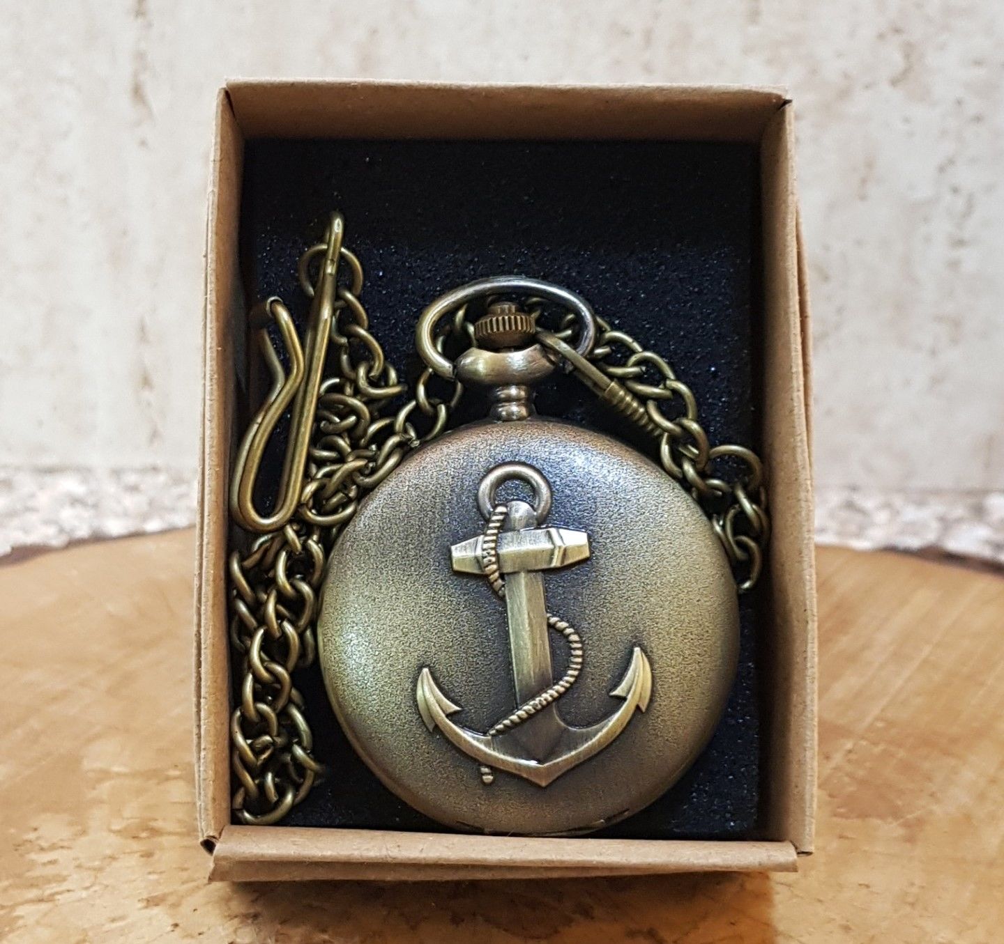 Çapa Desenli Köstekli Cep Saati