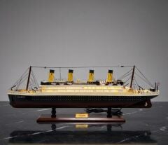 80 cm Led Işıklı Ahşap Gemi Maketi (Titanic)