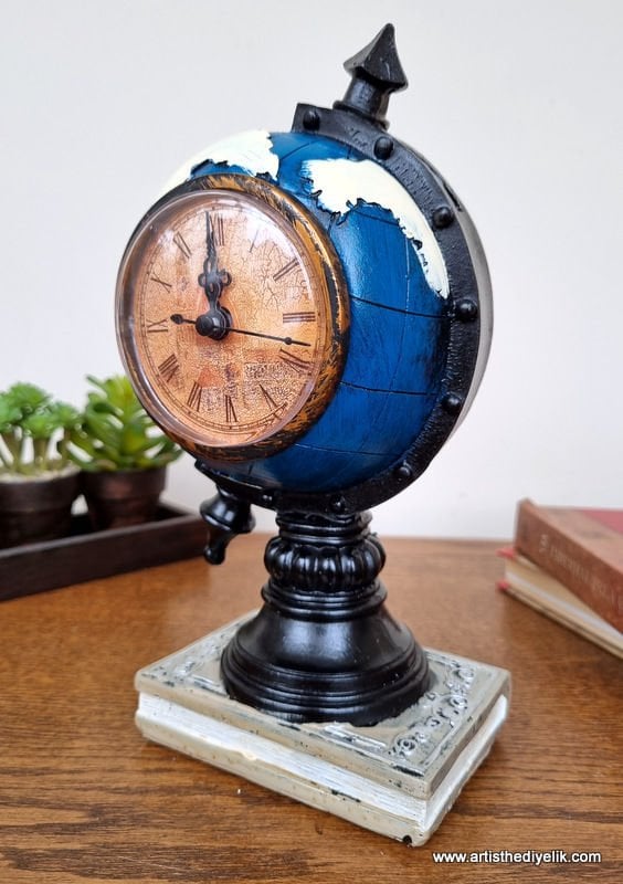 Dünya Küre Masa Saati