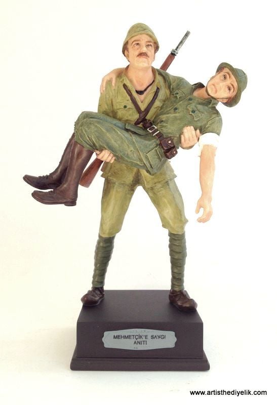 Mehmetçiğe Saygı Anıtı Biblosu