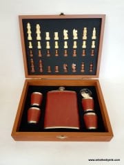 Satranç Takımı Çelik Matara Set