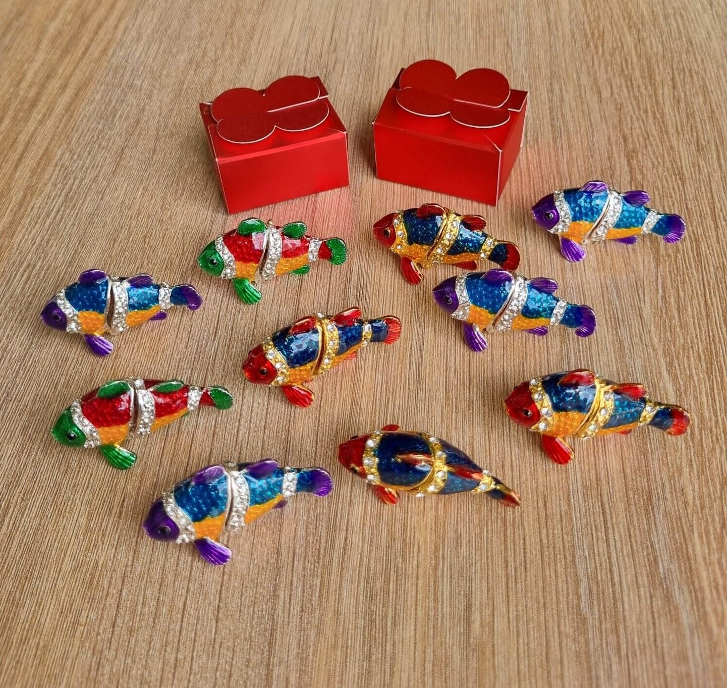 10 Adet Swarovski Taşlı Balık Biblo