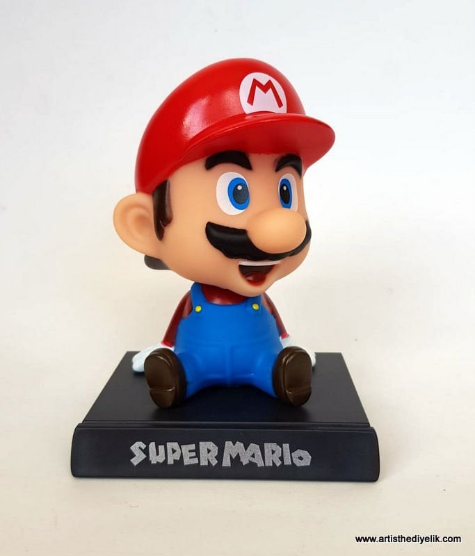 Süper Mario Kafa Sallayan Araba Süsü
