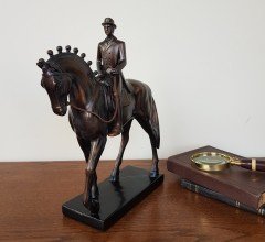 Dekoratif Atlı Biblo