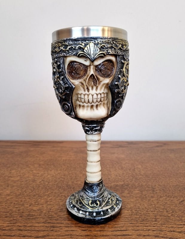 İskelet Şovalye Kadeh