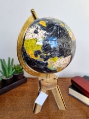 Ahşap Ayaklı Dünya Küre