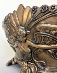 Kadın Figürlü Gondol