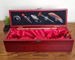 Ahşap Şarap Kutusu ve Aksesuar Seti