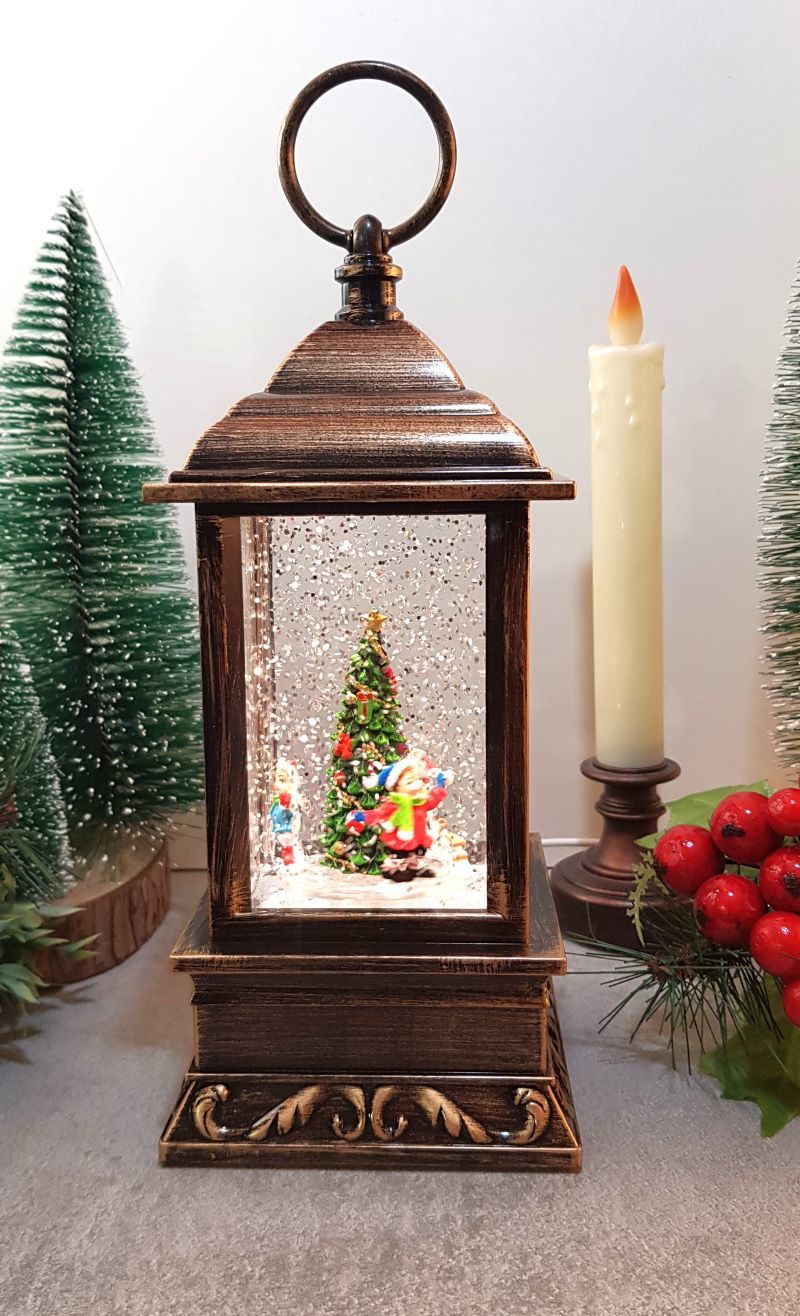 Fener Şeklinde Hareketli Işıklı ve Müzikli Kar Küresi