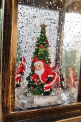 Fener Şeklinde Hareketli, Işıklı ve Müzikli Kar Küresi (Yılbaşı ve Noel Baba)