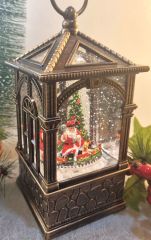 Fener Şeklinde Işıklı ve Müzikli Kar Küresi(Noel Baba ve Tren)