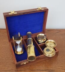 Pusula, Dürbün, Kum Saati ve Büyüteç Set