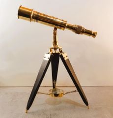 Tripot Ayaklı Pusulalı Pirinç Dürbün