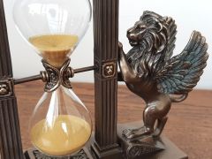 Kanatlı Aslan Kum Saati