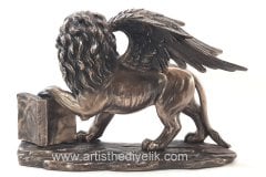 Kanatlı Aslan Biblo