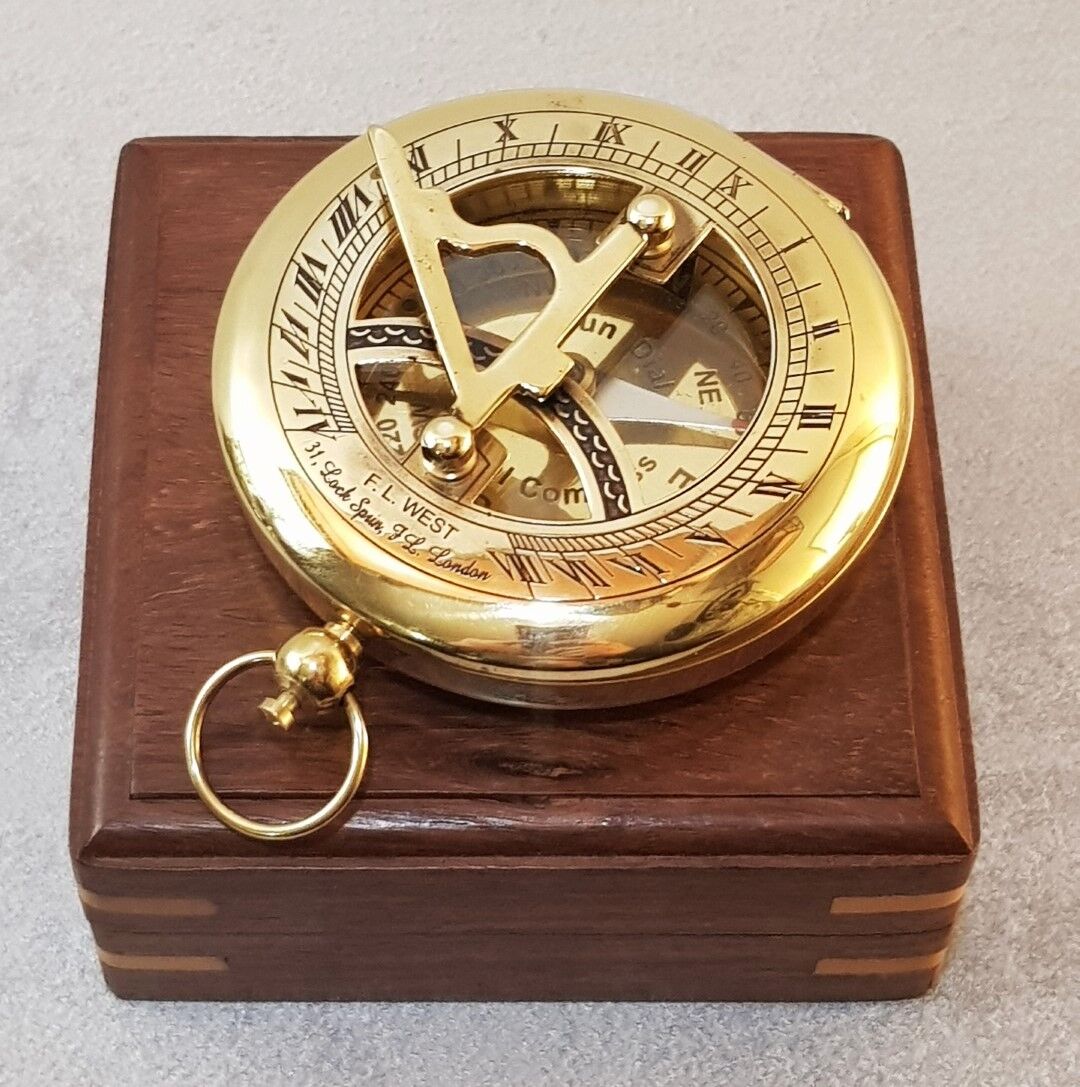 Ahşap Kutulu Güneş Saatli Pusula
