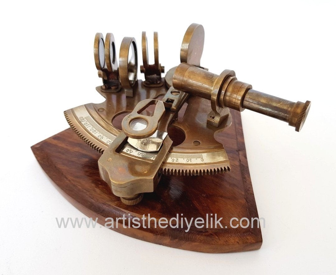 Ahşap Kaideli Bronz Sextant