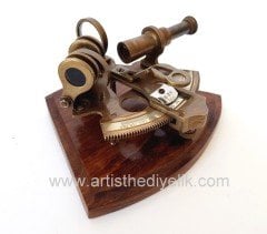 Ahşap Kaideli Bronz Sextant