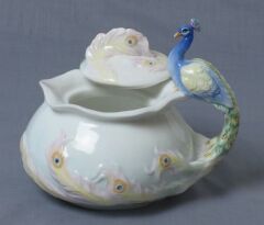 Porselen Tavus kuşu Şekerlik