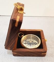 Ahşap Kutulu Pirinç Pusula