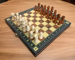 MIKNATISLI AHŞAP SATRANÇ TAKIMI