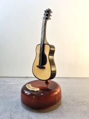 Gitar Müzik Kutusu