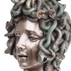 Medusa Heykeli Biblo